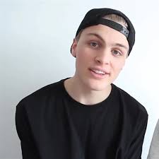 in mijn Rijk era🤘 #broerspodcast #aftereffects #rijkhofman #hofman #xzyabc  #foryoupage #trending #jefbezos #glowup #boburnham