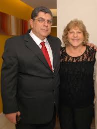 Cy hess, 40elsie caetano, 60jennifer caetano, 40. Foto 9 O Medico Ortopedista Reinaldo Couri Homenageia Hoje Sua Mae Jane Couri Diario Do Vale