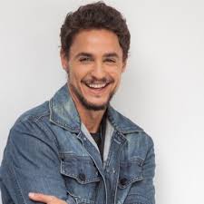 Diego Correia (@diegocorreia)