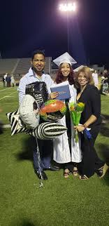 Felicidades a la hija de uno de...