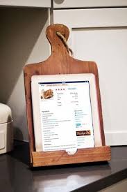 Pin By Rosilda Maria De Melo On Christmas Gift Ideas In 2020 Cookbook Holder Wooden Recipe Book Holder Cook Book Stand