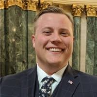 100+ "Travis S" profiles