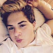 Matthew Hott's Instagram, Twitter & Facebook