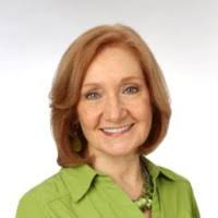 Linda Vespa's Instagram, Twitter & Facebook