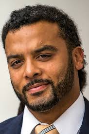 Genius Grant' recipient to address university's largest graduating class