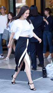 Outside of her work, song ji hyo never fail to amaze her fans because of her kindness and generosity. 250 Song Ji Hyo Ideas Ji Hyo Running Man Running Man Korean Actress