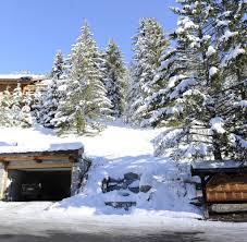 Michael schumacher wird von vielen als der beste fahrer in der geschichte der formel 1 angesehen. Franzosische Alpen Meribel Hier Sturzte Michael Schumacher Bilder Fotos Welt