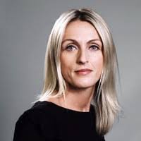 Caroline Wray's Instagram, Twitter & Facebook