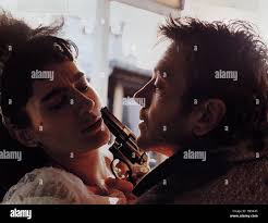 Fanny fernseher -Fotos und -Bildmaterial in hoher Auflösung