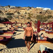 Διατελεί υφυπουργός πολιτικής προστασίας και διαχείρισης κρίσεων από τις 15 μαρτίου 2020. Nikos Mpartzhs To Podosfairo H Katagwgh Kai To Instagram Toy Paikth Toy Survivor Glance