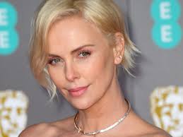 Charlize theron reveals she hasn't dated anyone in 5 years: Single Charlize Theron Never Wants To Live With Another Partner Again Mirror Online