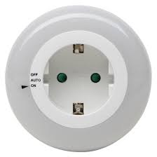 Aufputz steckdose mit beleuchtetem schalter / feuchtraum schalterprogramme bei hornbach kaufen. 250 V Stecker Steckdosen Led Nachtlicht Mit 3 Led S Und Tag Nachtsensor Und Schalter