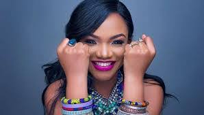 Dede Stanley's Instagram, Twitter & Facebook