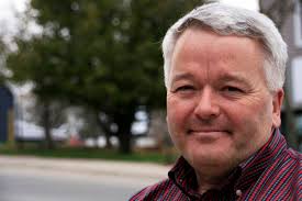 Dr. McLinden awarded by NOSM for Muskoka medical education leadership