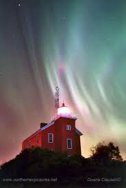 Lighthouse And Arora Borealis Marquette Michigan I So Want To See The Northern Lights Bucket List See The Northern Lights Lighthouse Photos Northern Lights