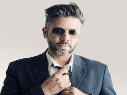 La formula brevettata gray target technology copre i capelli grigi con una tonalità che si armonizza con il tuo colore naturale. Capelli Brizzolati Taglio Uomo Italiano Parrucchieri