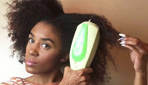 If the water droplets sit on your hair, it can indicate a low porosity level. How To Determine Hair Porosity In Less Than Five Minutes The Guardian Nigeria News Nigeria And World News Saturday Magazine The Guardian Nigeria News Nigeria And World News