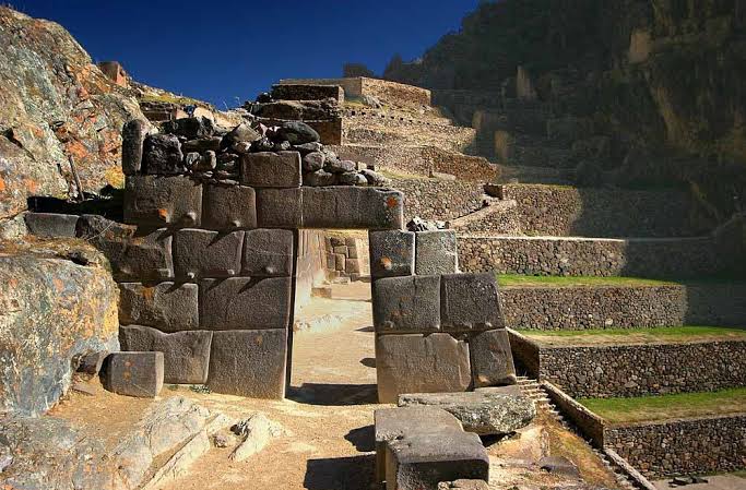 Unraveling the Mystery of Machu Picchu Stones: Engineering Marvels of the  Inca Empire - Peruways