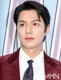 Good morning everyone! Happy monday! WHN 抓广 大卷问