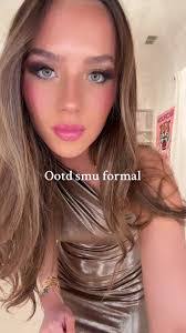 Maci Bradley's Instagram, Twitter & Facebook