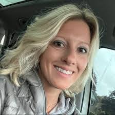 Becky Mull's Instagram, Twitter & Facebook