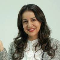 Cassandra Nino's Instagram, Twitter & Facebook