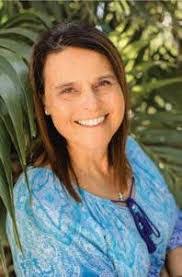 Lorie Mullins's Instagram, Twitter & Facebook