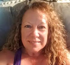 Diane Mcleod's Instagram, Twitter & Facebook