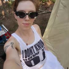 McKenzie Carlson (@mckcarl)