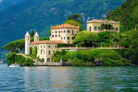 Het gardameer is één van de belangrijkste toeristische trekpleisters van heel italië. Where To Stay In Lake Como Italy Hotels For Every Budget 2021 Guide