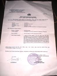 Saat sampai di kantor polisi, untuk membuat laporan kehilangan, anda bisa masuk ke bagian pengaduan ataupun pelayanan masyarakat. Sikap Polisi Terhadap Laporan Anak Bupati Dan Petani Memang Beda Kompasiana Com