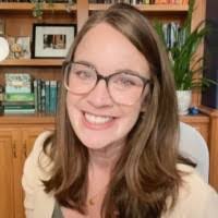 Stephanie Briggs's Instagram, Twitter & Facebook