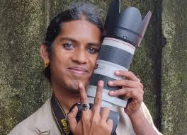 Carving A Niche: Meet Zoya Thomas Lobo, India's First Transgender  Photojournalist