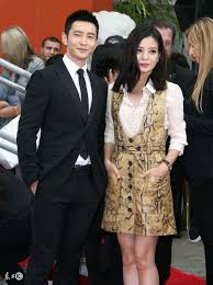 Chưa kể, huỳnh hiểu minh còn từng có một khoảng thời gian dài thầm yêu nàng én nhỏ. Sao Hoa Ngá»¯ Há» Chinh La Tinh Ä'áº§u Cá»§a Nhau