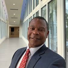 How to Stand Out at Career Fairs: 7 Proven Tips