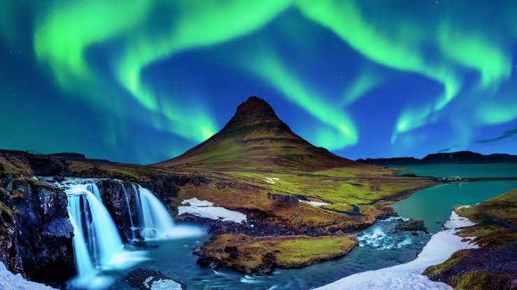 Northern Lights Iceland: Your Complete 2026 Guide | Rent.is