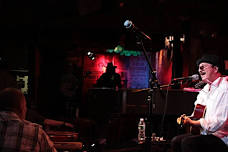 Tal Naccarato Unplugged