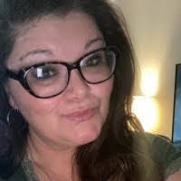 Kimberly Stadelman's Instagram, Twitter & Facebook