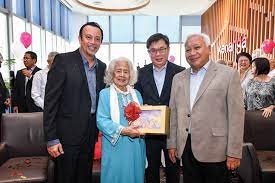 A life that has spanned over 90 years does give you time to goodreads helps you keep track of books you want to read. Ym Tan Sri Dato Paduka Tengku Noor Zakiah Tengku Ismail Launched Her Autobiography