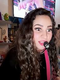 Beso Negro con Bigote: Comedia y Risa Garantizadas