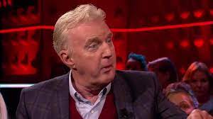 De televisie bleek het medium bij uitstek om zijn typetjes (willempie, flip fluitketel, joep meloen. File Andre Van Duin Is Tafelheer Webm Wikipedia