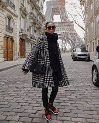 Julie Sarinana S Instagram Post Sneaker Girl At Heart Especially Jord In 2021 Outfits With Jordan 1s Fashion Styles Chic Winter Outfits Girls Jordan 1 Outfit