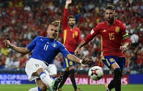 新型コロナウイルスの影響により、1年遅れでの開催となったeuro2020/21。 キャプテンであり、攻守の要のセルヒオ・ラモスを欠くこととなった 「スペイン代表」 のメンバーリストです。 これら気になる情報を掲載。euro2020の ã‚¹ãƒšã‚¤ãƒ³ä»£è¡¨ ã‚µãƒƒã‚«ãƒ¼ãƒ­ã‚·ã‚¢wæ¯2018 æ™‚äº‹ãƒ‰ãƒƒãƒˆã‚³ãƒ 