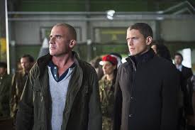 Legends Of Tomorrow Pilot Part 2 Tv Episode 2016 Dc Legends Of Tomorrow Dominic Purcell Mick Rory