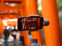 Sesuai dengan nama aplikasinya yang dibuat oleh androidslide, apk camera zoom fx ini bisa membantu anda dalam mengambil jepretan foto jarak jauh dengan lebih . 4 Aplikasi Perekam Video Terbaik Di Android Dan Iphone Urbandigital