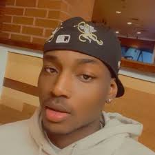 My side girl got a 5s with the screen cracked, #explorepage #explore ,  Photo 📸: @londino3 , ., ., ., #fashionmen #fashion #funnymemes #botski  #fortnitememes #wholesomemoments #cutememes #gamermemes ...