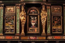 بالصور فن الرسم على الخشب إبداع للاستمتاع بأثاث راقى