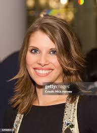 19 Photos & High Res Pictures