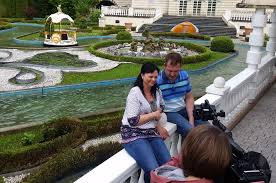 15:45 4 hochzeiten und eine traumreise (12+). Jessica Und Konrad Sind Bereit Fur Ihre 4 Hochzeiten Und Eine Traumreise Facebook