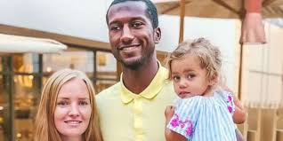 وفي الدقيقة 57 يهدر يوسف أوباما فرصة هدف برأسية قوية تخرج من فوق العارضة لمرمى. Ù…Ù† Ø¹Ù„ÙŠ ØºØ²Ø§Ù„ Ø¥Ù„Ù‰ Ø´ÙŠÙƒØ§Ø¨Ø§Ù„Ø§ Ùˆ Ø§Ù„Ø³ÙˆÙ„ÙŠØ© Ù…Ù†ØªØ®Ø¨ Ø§Ù„Ø³ÙŠØ¯Ø§Øª Ø£Ø­Ø¯Ø« Ø¶Ø­Ø§ÙŠØ§ Ø§Ù„ØªÙ†Ù…Ø± ØµÙˆØª Ø§Ù„Ø£Ù…Ø©